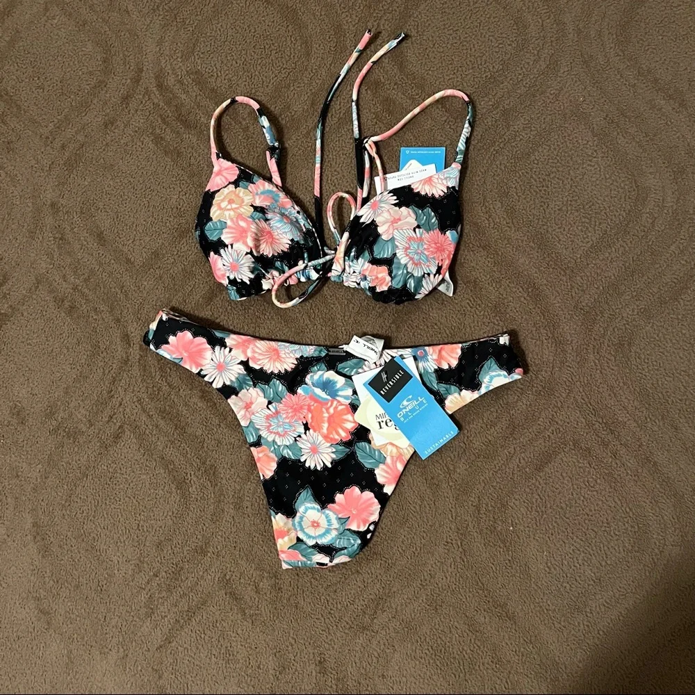 O’neill Reversible Bikini Set - Picture 3 of 7